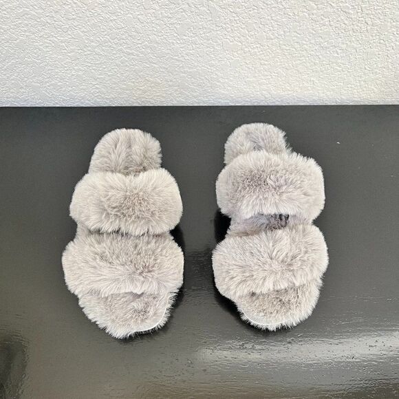 Dolce Vita Gray Fuzzy Slippers Size 6 - Picture 1 of 7